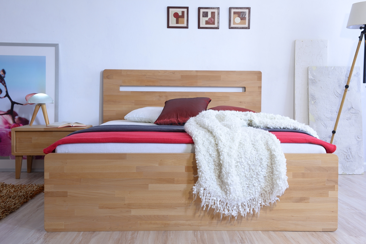 Łóżko drewniane BUK V LEKTO z pojemnikiem na pościel